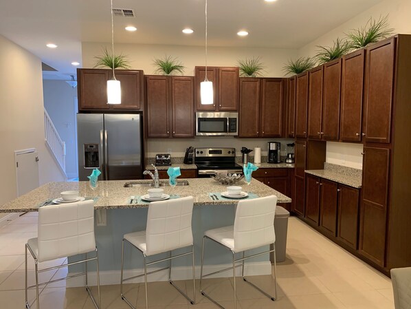 Townhome, 4 Bedrooms | Private kitchen | Full-sized fridge, microwave, oven, stovetop - Splendid Four Bedroom Home w/ Pool @Festival 154 (Davenport)