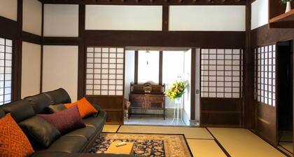 A 100-year-old folk house has been completely renewed, and you can enjoy living in a satoyama in just one hour from the Tokyo metropolitan area via the Aqua- Line / Ken-O Expressway.