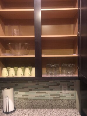 Townhome, 4 Bedrooms | Private kitchen