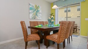 Townhouse, 4 kamar tidur | Makan di kamar