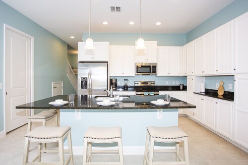 Marvelous 4 Bedroom w/ Pool @ Festival Resort 197