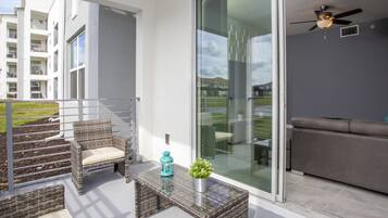 Apartment, 2 Bedrooms | Teres/patio