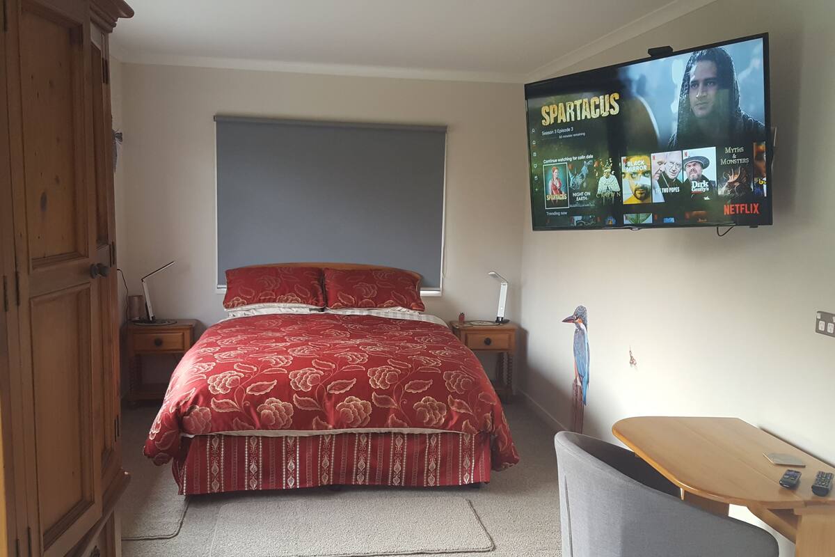 Apartamento panorámico | 1 dormitorio, escritorio, espacio para trabajar con un portátil