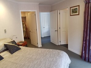 Appartement Exclusif, 1 chambre, coin cuisine, vue jardin
