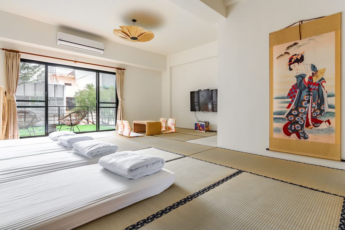 6 Schlafzimmer, Schreibtisch, kostenloses WLAN