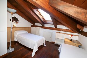 2 間睡房、熨斗/熨衫板、免費 Wi-Fi、床單