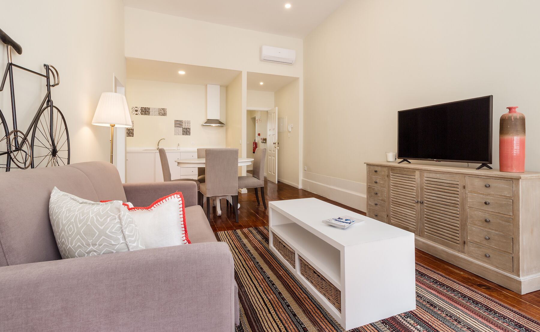 Apartment (1 Bedroom) | Interior