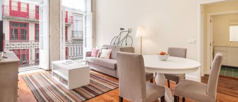 Apartment (1 Bedroom) | Interior