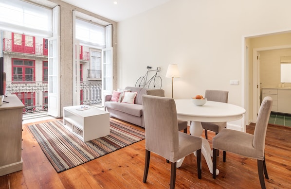 Apartment (1 Bedroom) | Interior
