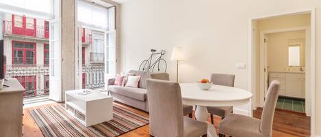 Apartment (1 Bedroom) | Interior