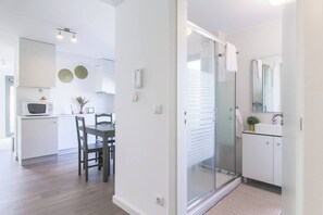 Íbúð (0 Bedroom) | Að innan