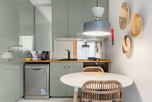 Mat001 · Bohemian Vibe at a Fresh Coastal Getaway