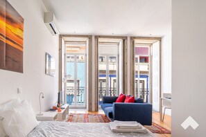 Apartment (0 Bedroom) | Interior