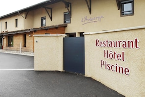 Exterior - Auberge Bressane de Buellas (Buellas)