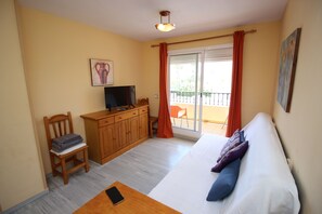 1 bedroom, iron/ironing board, travel crib, free WiFi