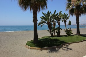 Tæt på stranden