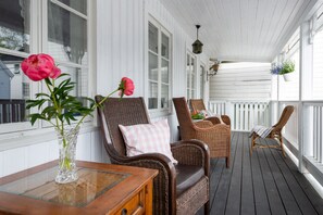 Kamer, 1 twee- of 2 eenpersoonsbedden, balkon | Terras