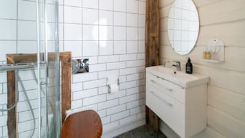 Bruser, hårtørrer, håndklæder, Sæbe
