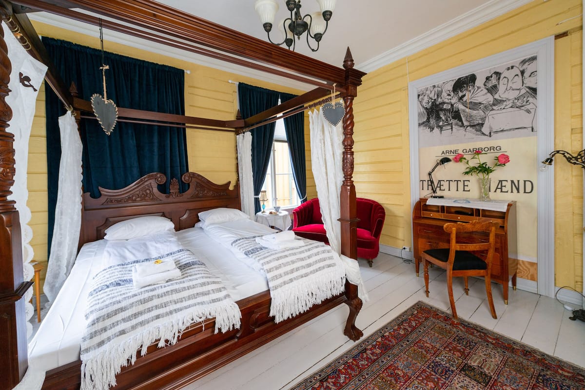 Double Room | Tilam berlapik, seterika/papan seterika, Wi-fi percuma, cadar katil 
