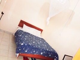 Double Room Single Use | Desk, free WiFi, bed sheets