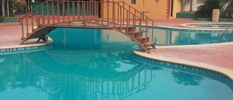 Alberca al aire libre