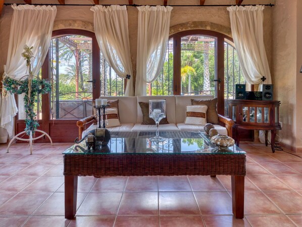 Room, Furniture, Property, Interior Design, Living Room, Curtain, Floor, Building, Table, Window Treatment