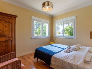 3 Schlafzimmer, Reisekinderbett, WLAN, Bettwäsche