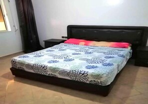 2 bedrooms