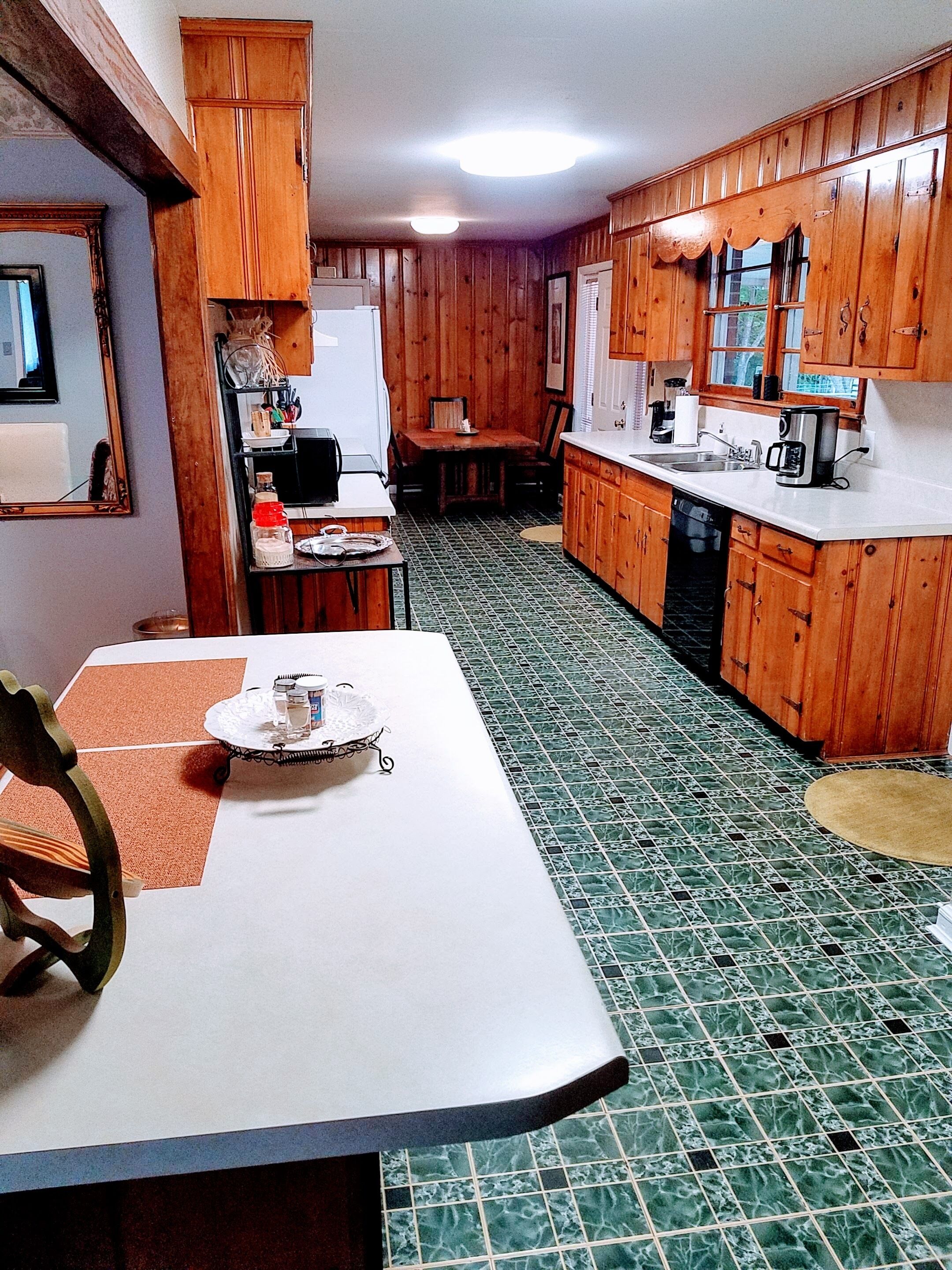  Fully Furnished Home South/East side Augusta near interstate 520