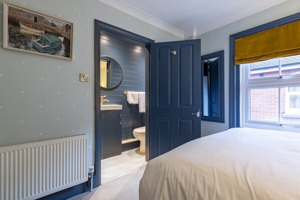 Comfort Single Room | View from room - East Beach Guest House (Littlehampton)