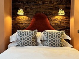 Home Suite Beach Front | Roupas de cama premium, cortinas blackout, Wi-Fi de cortesia