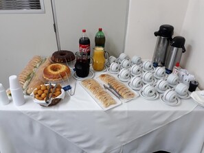 Free daily buffet breakfast