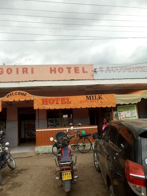 Front of property - Mugoiri Lodge (Gilgil)