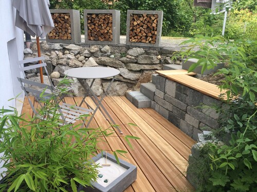 Chiemgau ROOM: Kleines, feines Zimmer im Souterrain, Terrasse, eigener Zugang