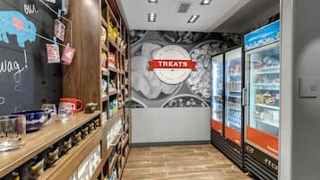 Snack bar