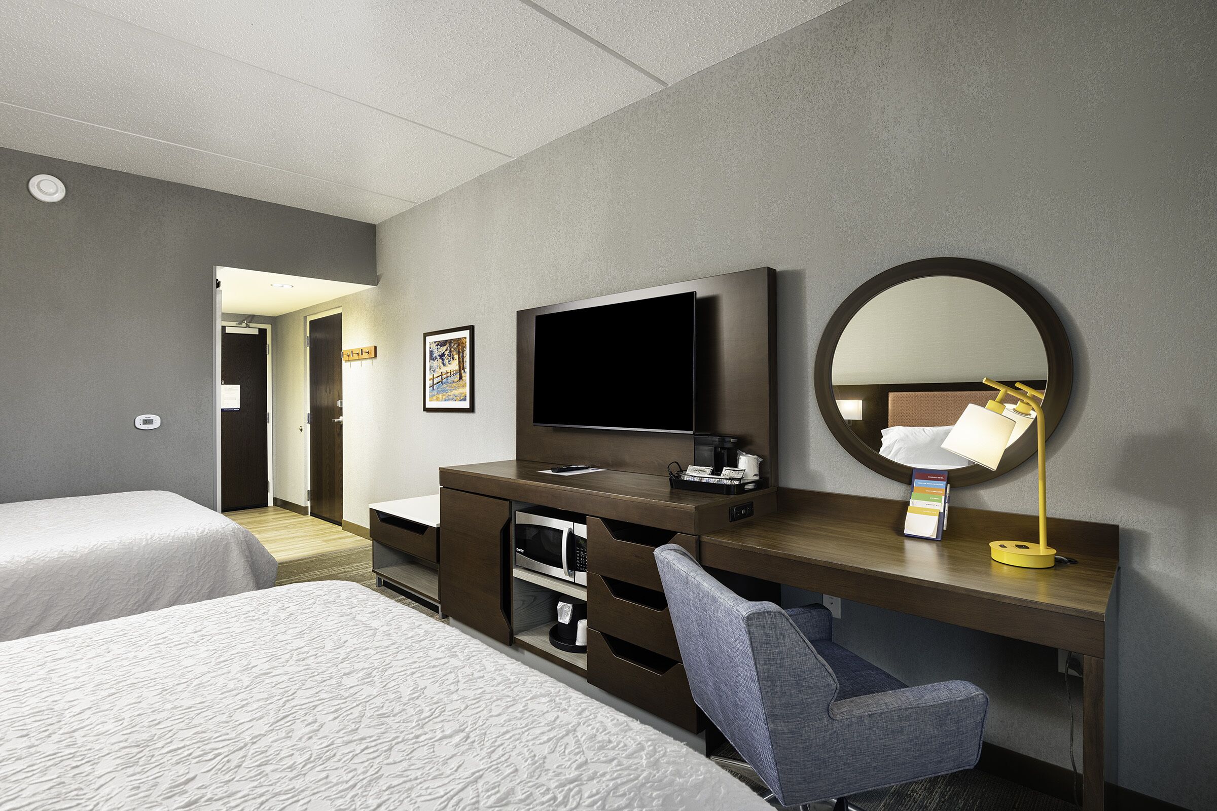 in-room safe, desk, laptop workspace, blackout curtains