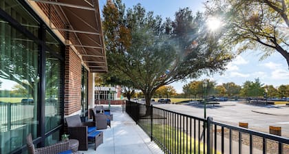Hampton Inn & Suites Keller Town Center