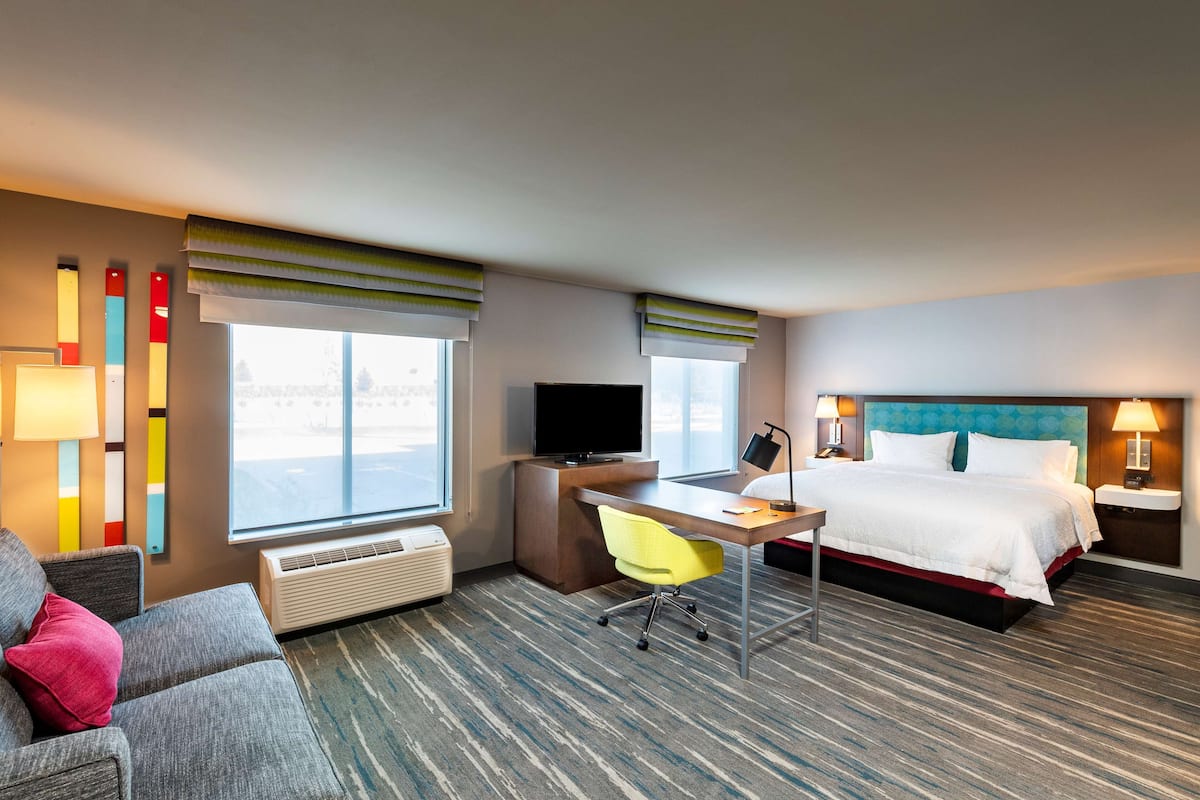1 bedroom, in-room safe, desk, laptop workspace