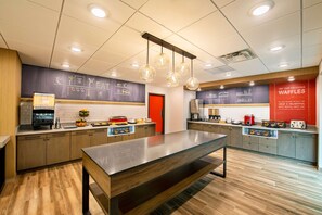 Petit déjeuner buffet compris tous les jours