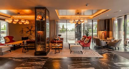 The Fellows House Cambridge, Curio Collection by Hilton