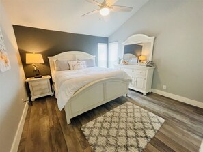 3 dormitorios, tabla de planchar con plancha, wifi y ropa de cama