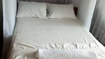 Bureau, Wi-Fi gratuit, draps fournis