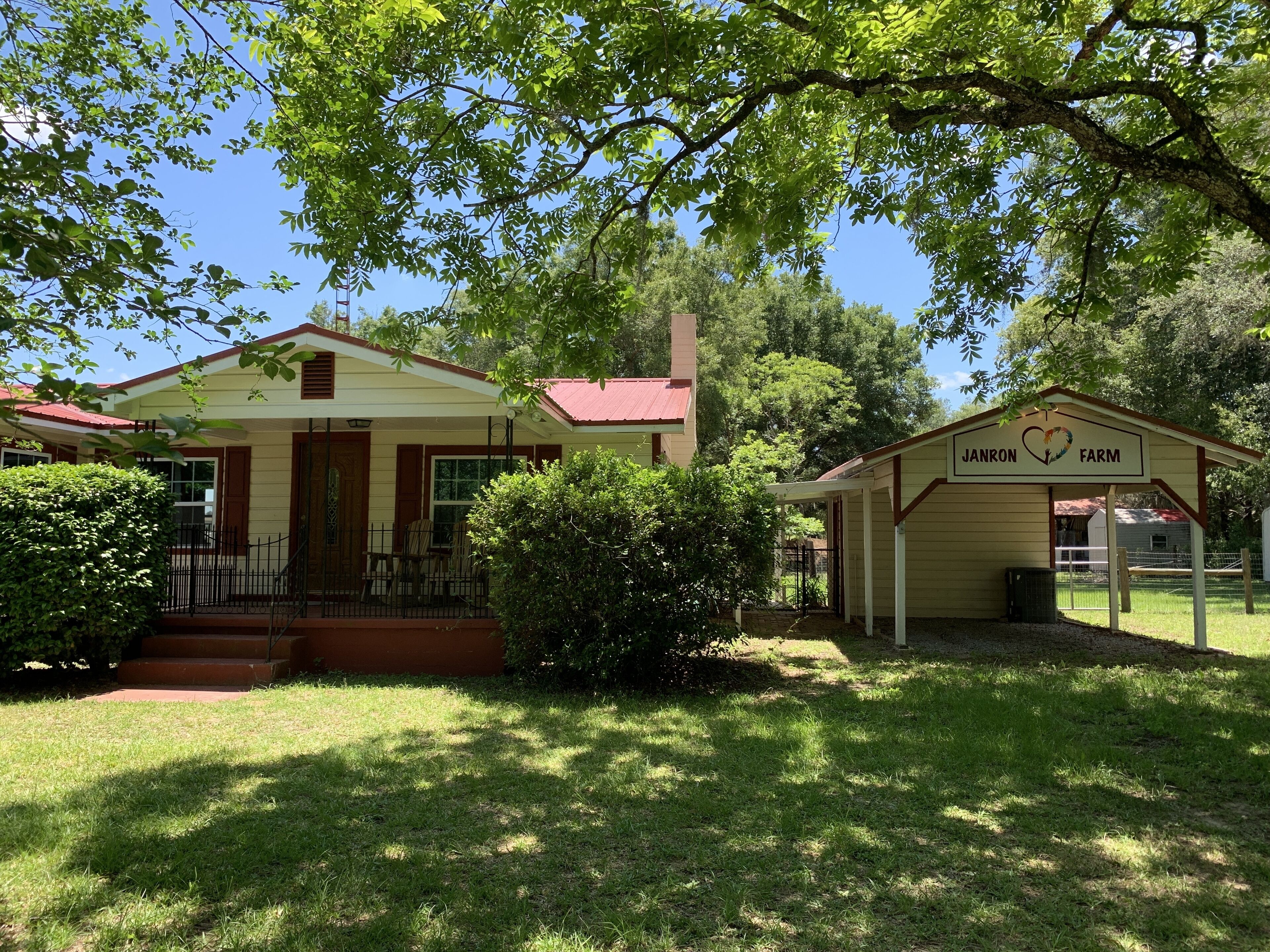 Golf & sports home ready to rent