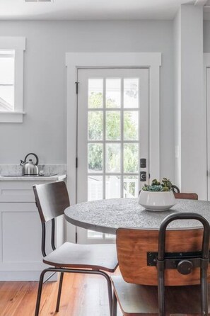 Dining - Historic 3BR w/ Back Patio & 10 Min to King Street (Charleston)