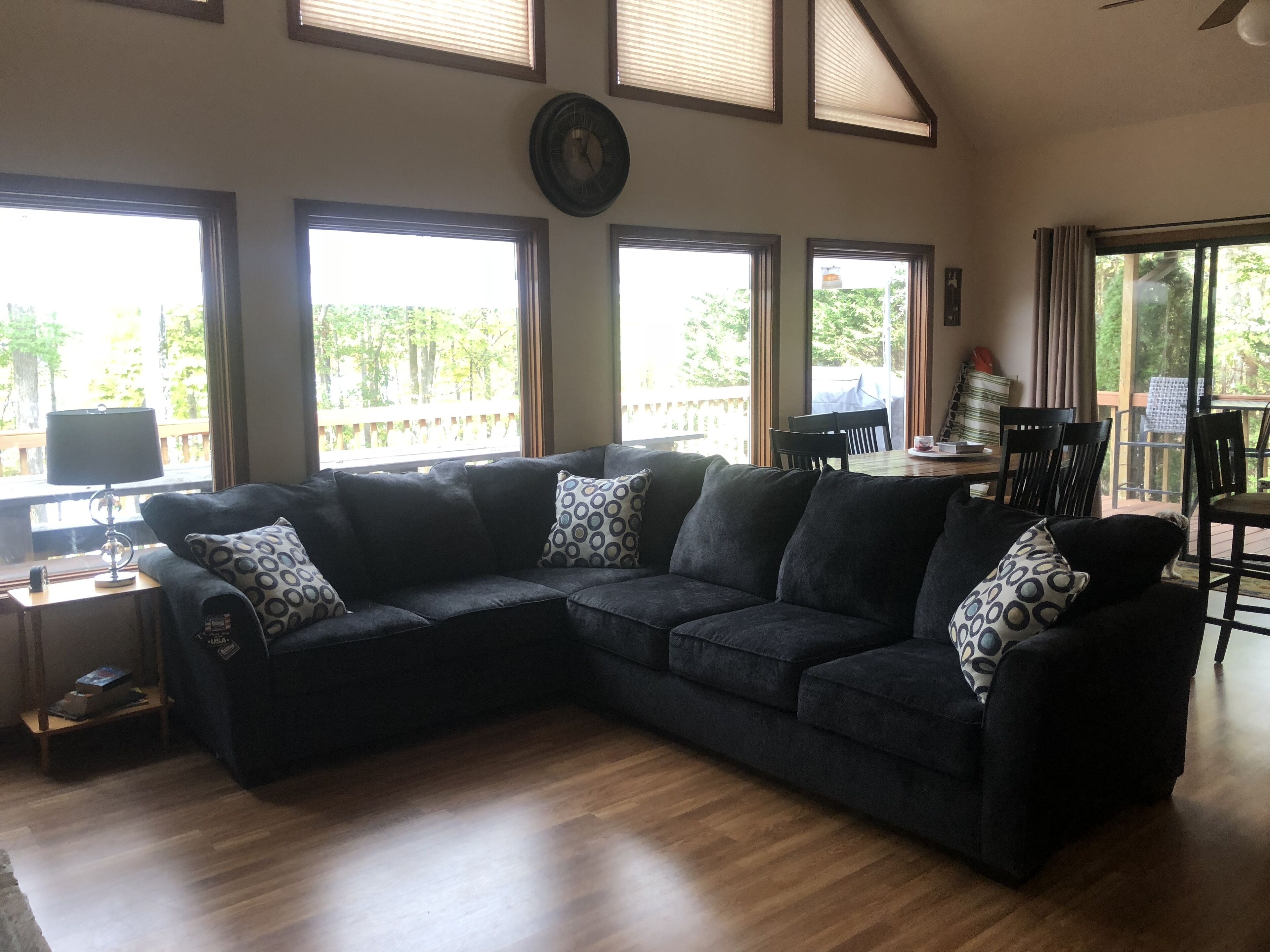 15  Minutes to Clemson 4 Bedroom waterfront House with Large Deck and Porch