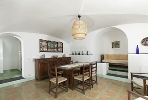 Interior - Charming Villa in Typical Caprese Style (Anacapri)