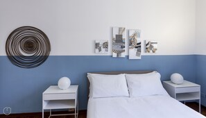 2 chambres, espace de travail pour ordinateurs portables