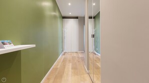 Interior - Italianway - Largo Allegri 4 (Milan)