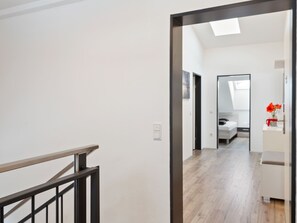 2 bedrooms, cots/infant beds, individually furnished, bed sheets - Cosy Apartment in Neukirchen am Großvenediger With Balcony (Neukirchen am Grossvenediger)