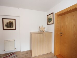 Apartment - Child-friendly Apartment in Buch With Swimming Pool (Buch in Tirol)